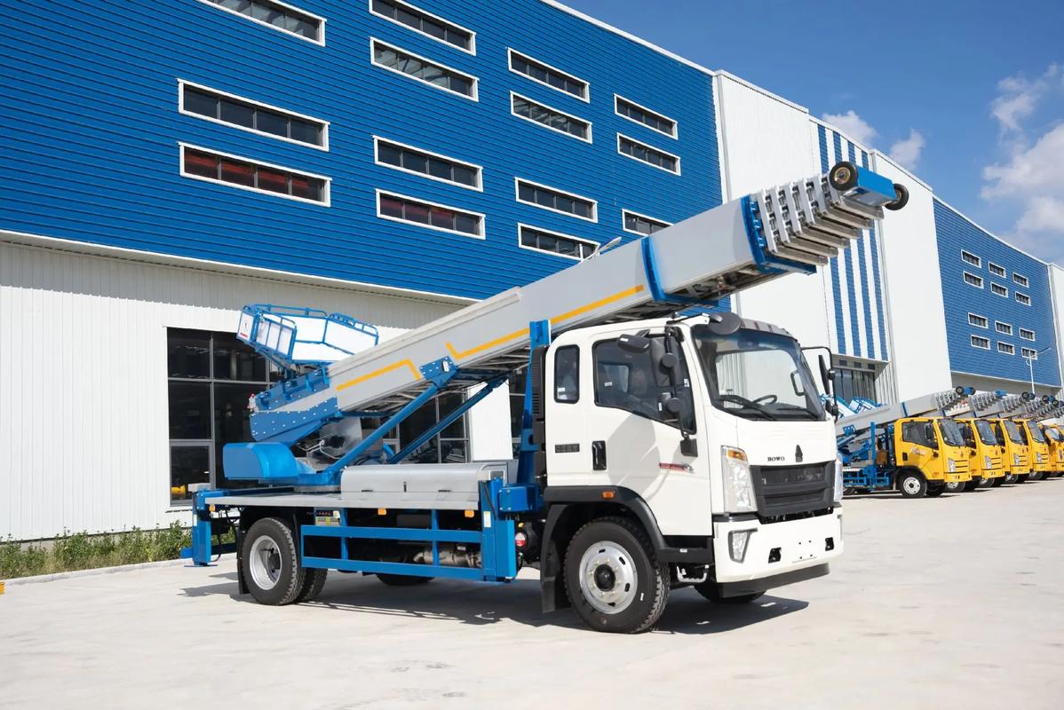 北戴河出租云梯车高空作业车 建筑垃圾搬运